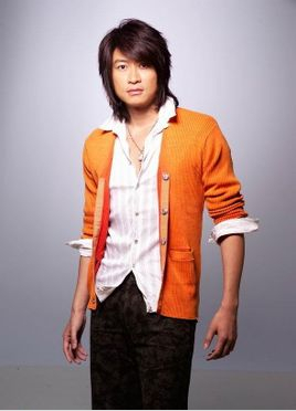 臺灣歌手游鴻明出席亳州萬達(dá)營銷中心盛大開放活動